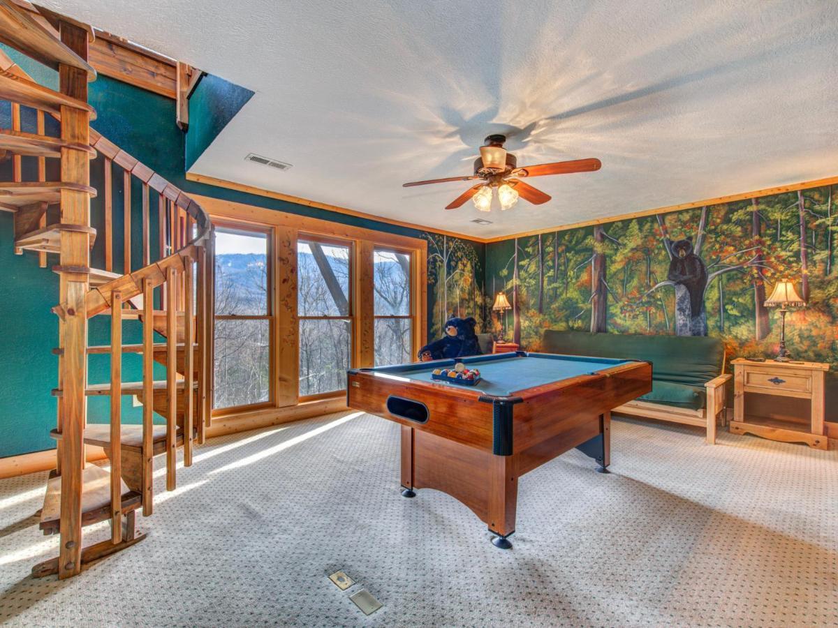 Little Bear Villa Гетлинбург Екстериор снимка